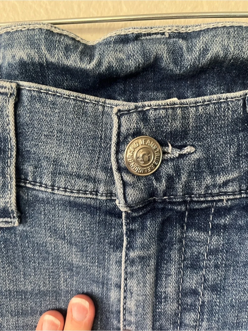 True Religion Geno Slim No Flap Pockets Jeans in Medium Wash Men's Size 32x32